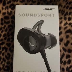 Black Bose Wireless Headphones